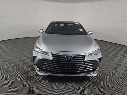Used 2021 Toyota Avalon Limited w/ Advanced Safety Package image 2