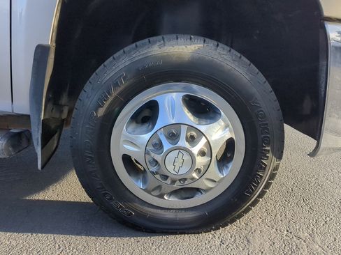 Used 2010 Chevrolet Silverado 3500 LTZ image 28