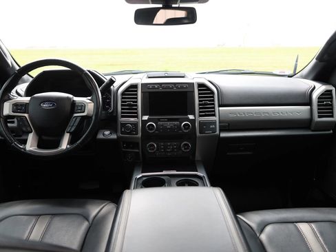 Used 2021 Ford F350 Platinum w/ FX4 Off-Road Package AWD/4WD image 33