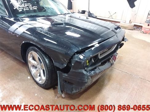 Used 2013 Dodge Challenger R/T Plus image 14