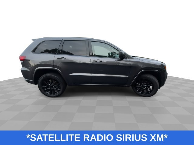 Used 2020 Jeep Grand Cherokee Altitude AWD/4WD image 10
