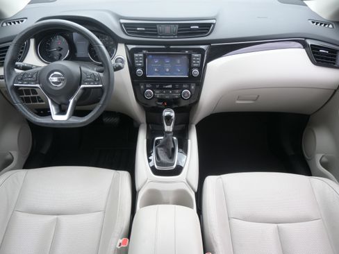 Used 2018 Nissan Rogue Sport SL FWD image 31