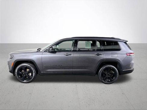 Certified 2025 Jeep Grand Cherokee L Limited w/ Luxury Tech Group II AWD/4WD image 10