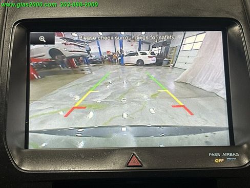 Used 2015 Ford Taurus SEL w/ Equipment Group 201A image 11