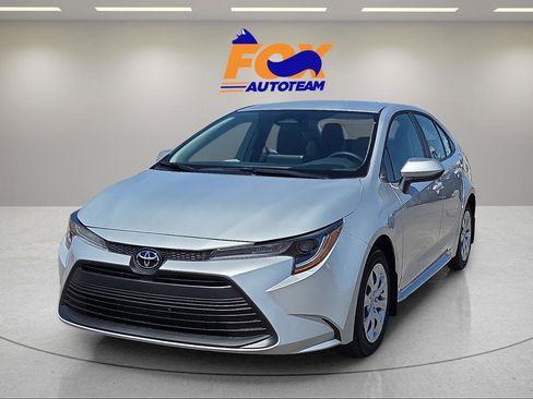 Certified 2026 Toyota Corolla LE FWD image 1