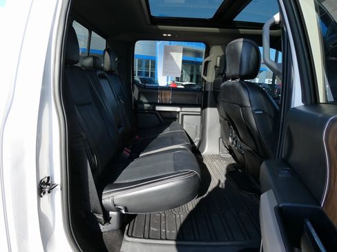 Used 2019 Ford F150 Lariat w/ Equipment Group 502A Luxury image 16
