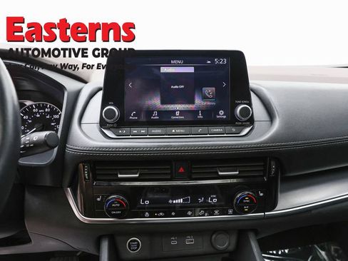 Used 2023 Nissan Rogue SV w/ SV Premium Package AWD/4WD image 12