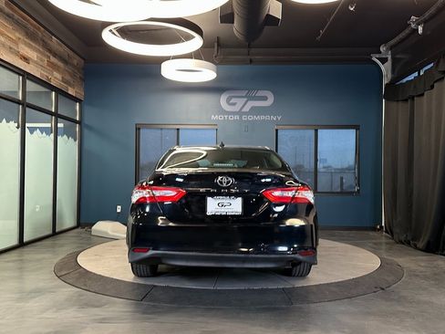 Used 2019 Toyota Camry LE w/ Convenience Package image 4