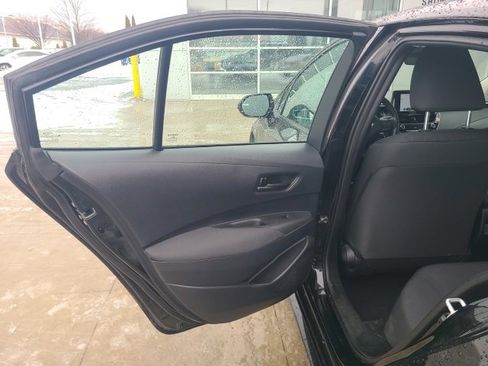 Used 2024 Toyota Corolla LE image 14