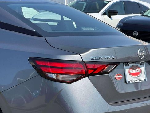 Used 2024 Nissan Sentra S image 9
