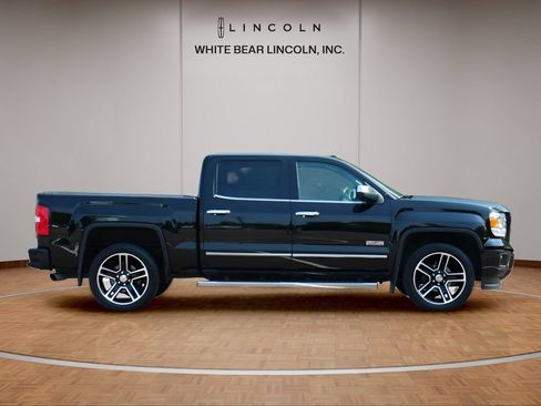 Used 2015 GMC Sierra 1500 SLT w/ All-Terrain Package AWD/4WD image 4