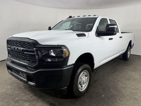 Used 2024 RAM 2500 Tradesman AWD/4WD image 3