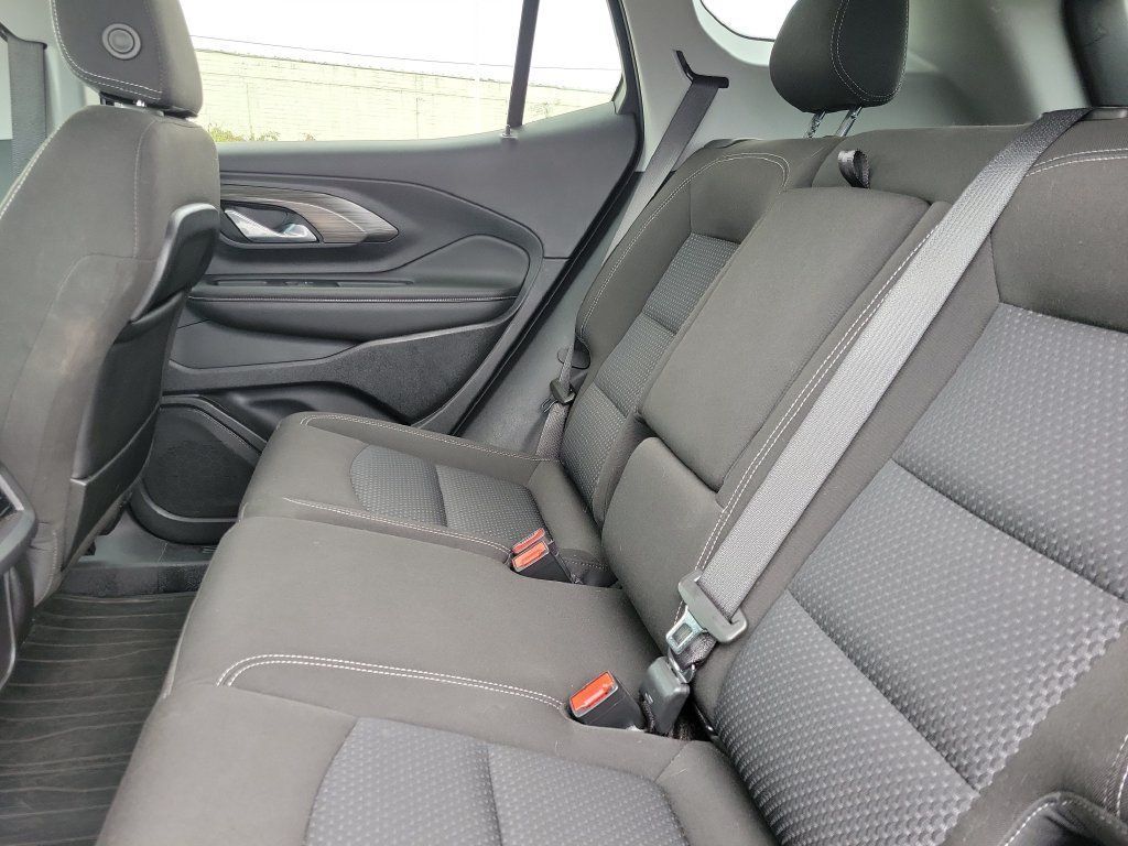 Used 2023 GMC Terrain SLE w/ Driver Convenience Package AWD/4WD image 12