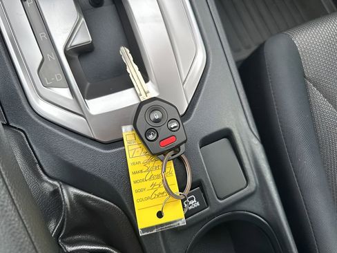 Used 2023 Subaru Crosstrek 2.0i image 31