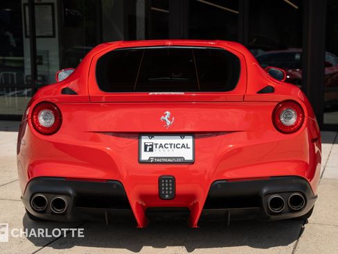 Used 2014 Ferrari F12 Berlinetta RWD image 14