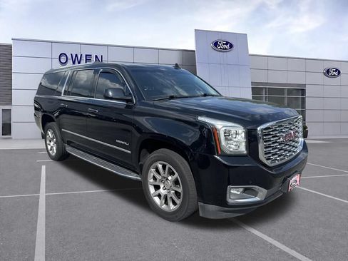 Used 2020 GMC Yukon XL Denali AWD/4WD image 7