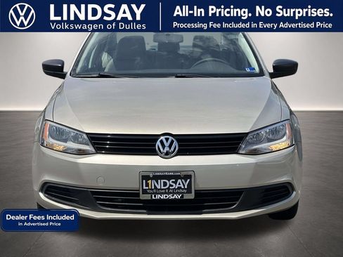 Used 2013 Volkswagen Jetta S FWD image 3