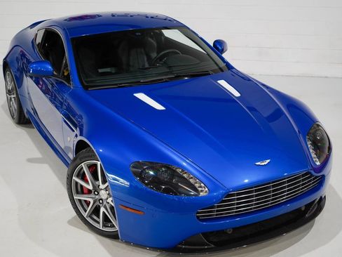 Used 2015 Aston Martin V8 Vantage image 29