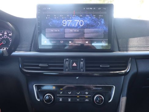 Used 2017 Kia Optima LX w/ Option Group 014 FWD image 34