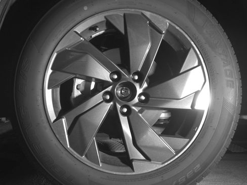 Used 2025 Nissan Rogue SV FWD image 12