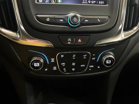 Used 2024 Chevrolet Equinox LT AWD/4WD image 21