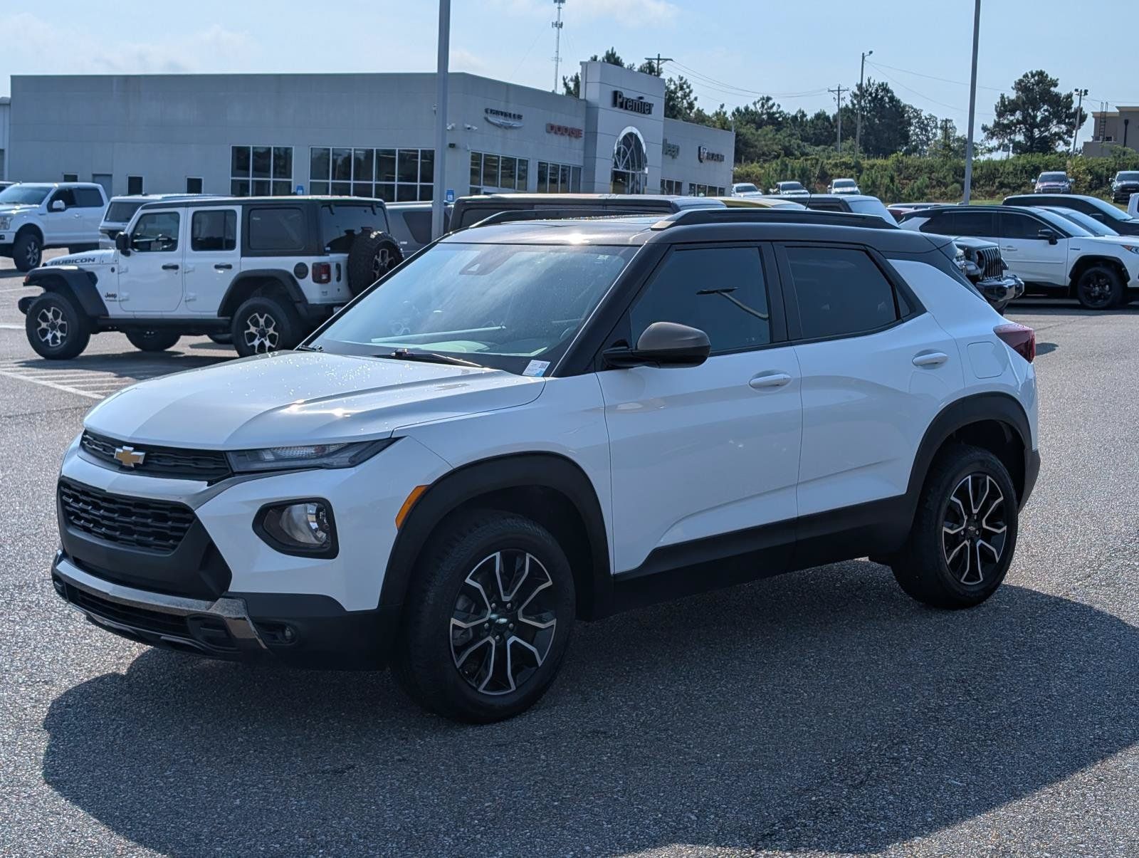 Used 2022 Chevrolet TrailBlazer ACTIV AWD/4WD image 1