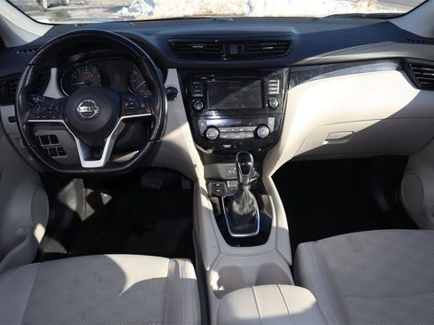 Certified 2022 Nissan Rogue Sport SV w/ Technology Package image 14