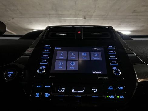 Certified 2022 Toyota Prius LE FWD image 26