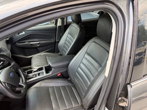 Certified 2018 Ford Escape SEL AWD/4WD image 10