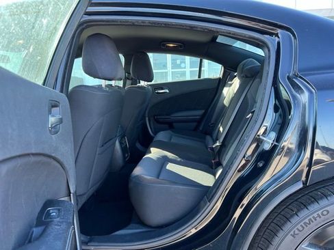Used 2022 Dodge Charger SXT w/ Blacktop Package image 22