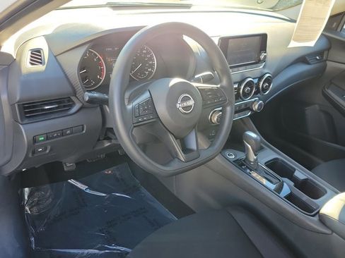 Used 2025 Nissan Sentra S image 15