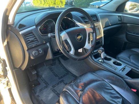 Used 2010 Chevrolet Traverse LT w/ Personal Connectivity Package image 18