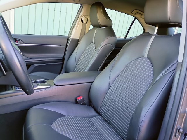 Used 2023 Toyota Camry SE w/ Convenience Package FWD image 27