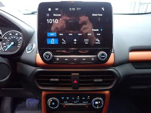 Used 2018 Ford EcoSport SES image 14