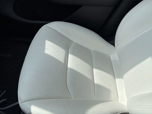 Used 2023 Tesla Model Y Long Range image 21