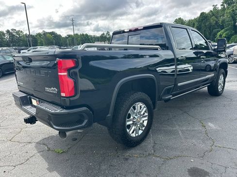 Used 2024 Chevrolet Silverado 2500 High Country w/ High Country Premium Package AWD/4WD image 6