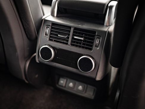 Used 2023 Land Rover Discovery S R-Dynamic image 37