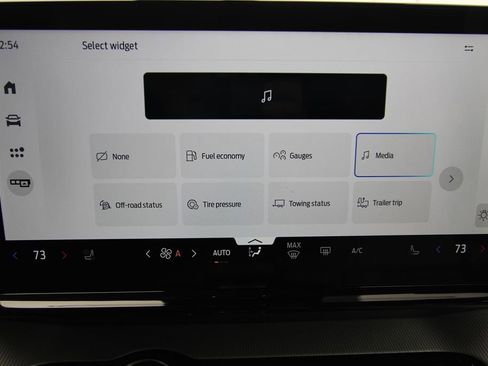 Used 2025 Ford Expedition Active AWD/4WD image 34