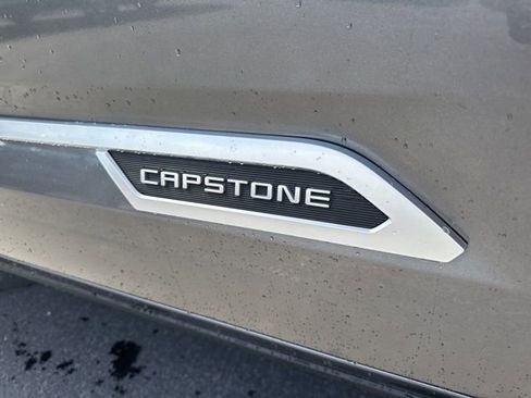 Used 2022 Toyota Tundra Capstone AWD/4WD image 11