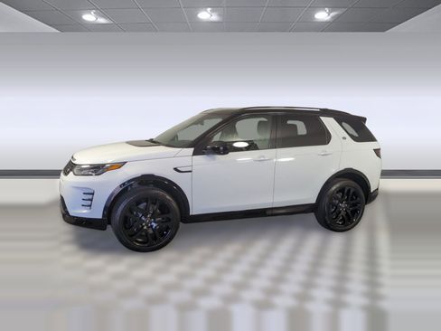 New 2025 Land Rover Discovery Sport Dynamic SE image 1