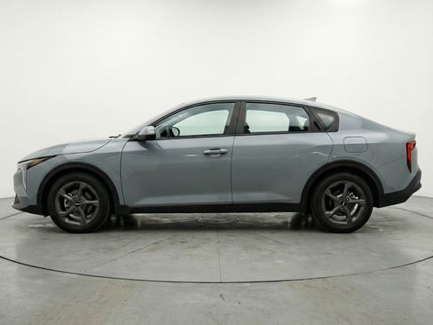 Used 2025 Kia K4 LXS image 5
