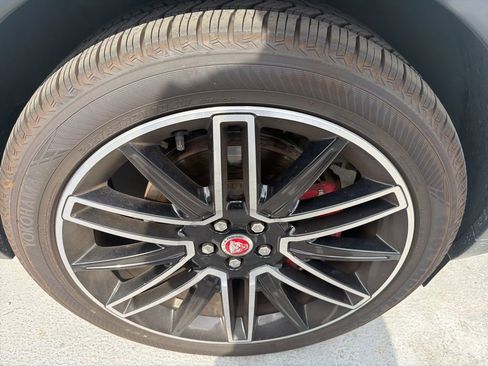 Used 2023 Jaguar E-PACE SE AWD/4WD image 3
