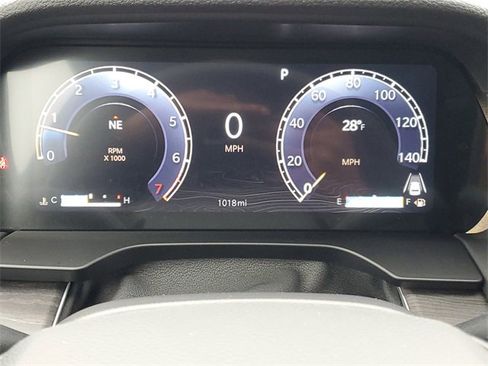 New 2025 Jeep Grand Cherokee Limited w/ Trailer Tow Package image 22