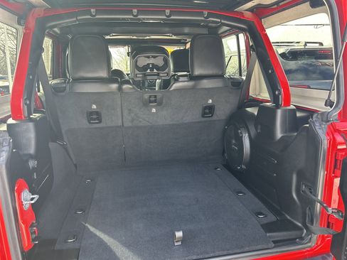 Certified 2021 Jeep Wrangler Unlimited Sahara image 12