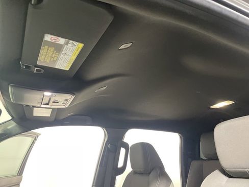 Used 2024 Toyota Tacoma TRD Off-Road AWD/4WD image 19