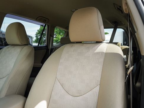 Used 2011 Toyota RAV4 2WD w/ Base L4 Extra Value Pkg image 16