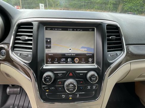 Used 2014 Jeep Grand Cherokee Limited RWD image 17