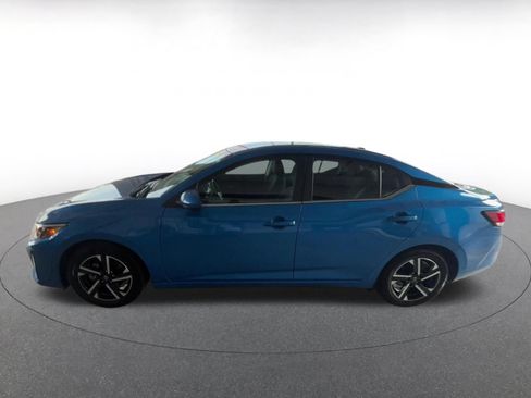 Used 2025 Nissan Sentra SV FWD image 7