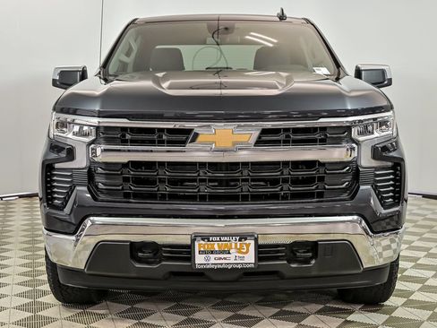 Used 2023 Chevrolet Silverado 1500 LT AWD/4WD image 4