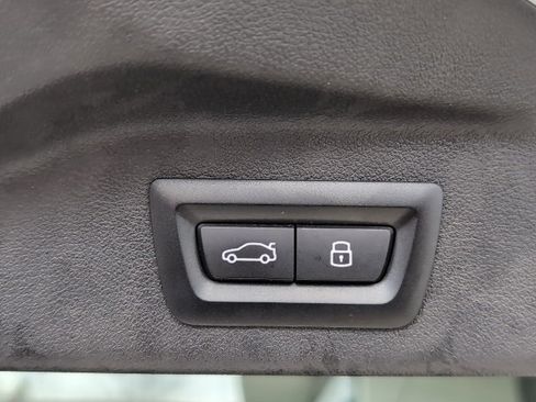 Certified 2024 BMW X7 xDrive40i w/ M Sport Package image 33